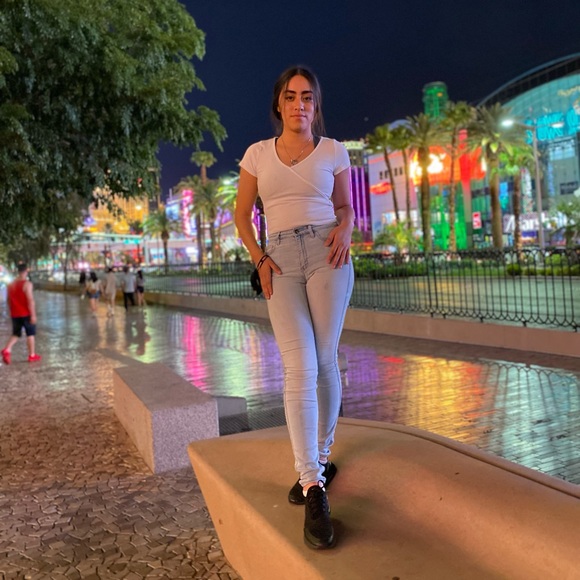 Meet your Posher, Nana - Picture 2 of 3